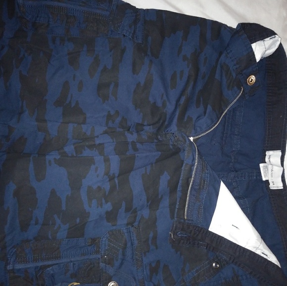 Men camouflage cargo shorts - Picture 3 of 6